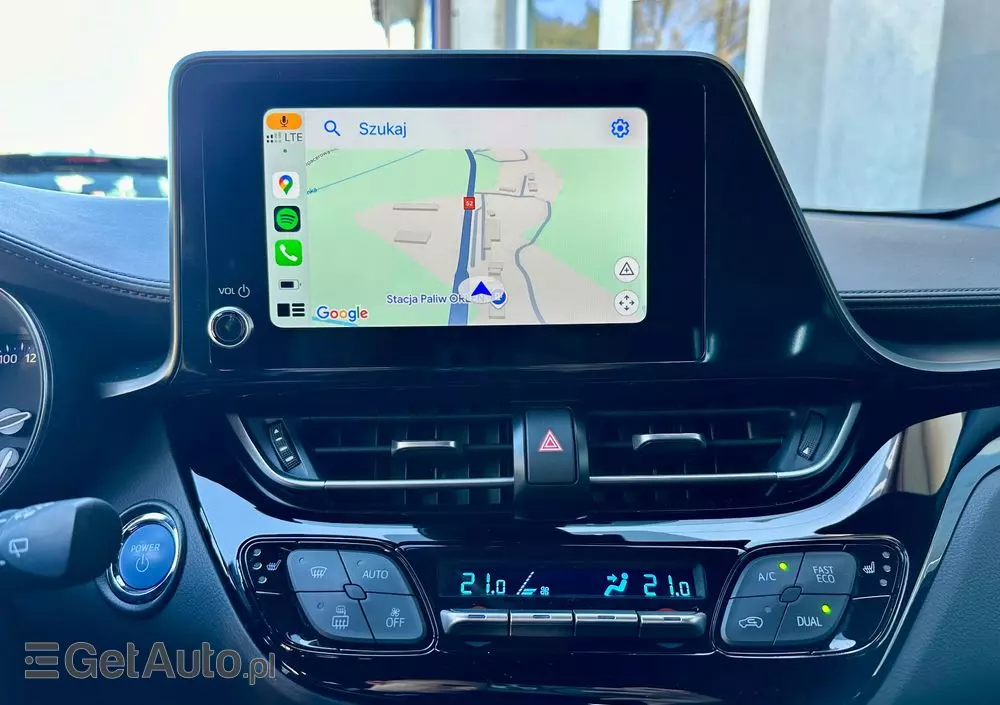 TOYOTA C-HR 2.0 Hybrid Black Edition