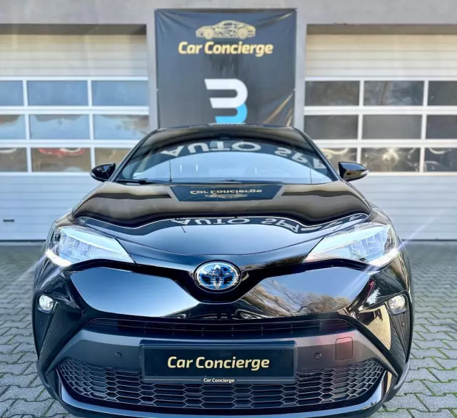 TOYOTA C-HR 2.0 Hybrid Black Edition