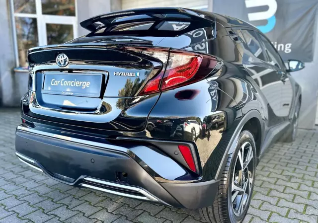 TOYOTA C-HR 2.0 Hybrid Black Edition