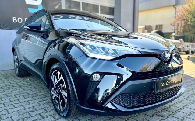 TOYOTA C-HR 2.0 Hybrid Black Edition