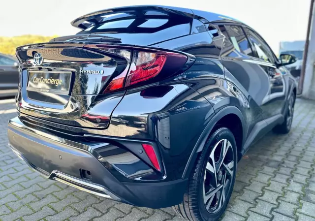 TOYOTA C-HR 2.0 Hybrid Black Edition