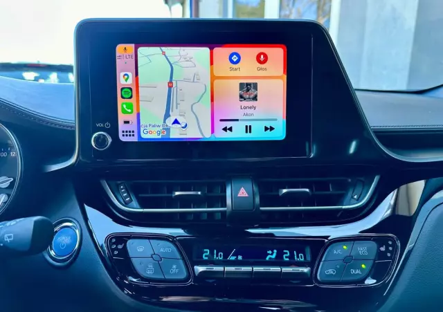 TOYOTA C-HR 2.0 Hybrid Black Edition