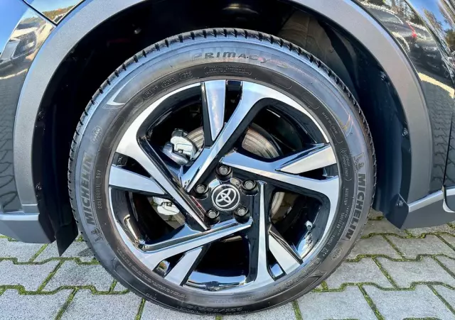 TOYOTA C-HR 2.0 Hybrid Black Edition