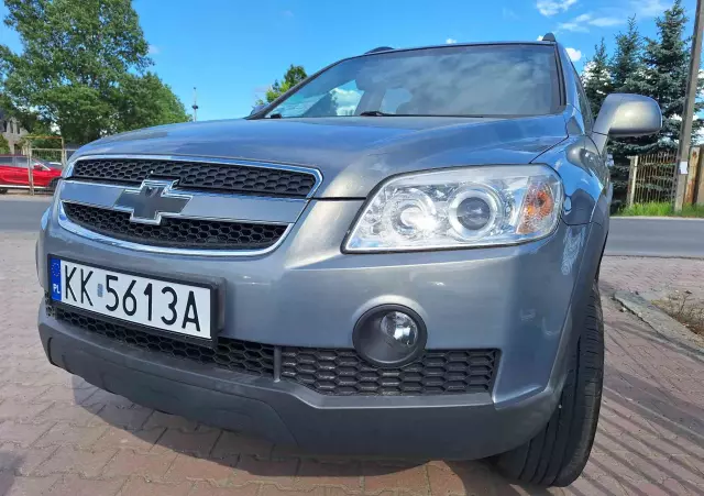 CHEVROLET Captiva 2.4 2WD 7 Sitzer LS Family Edition