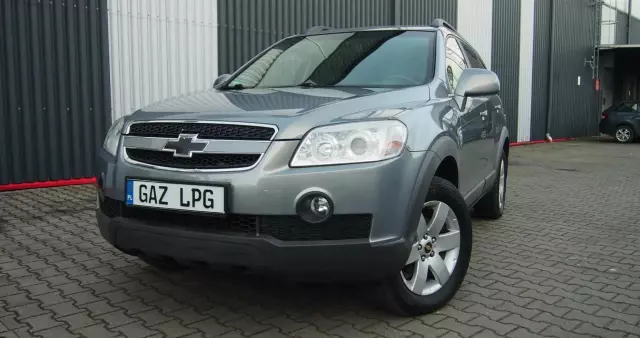 CHEVROLET Captiva 2.4 2WD 7 Sitzer LS Family Edition