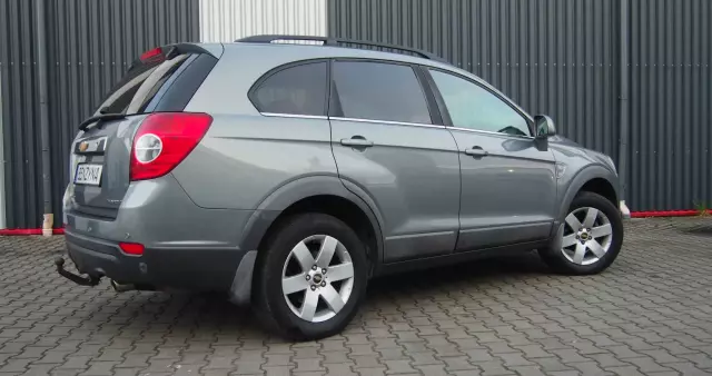 CHEVROLET Captiva 2.4 2WD 7 Sitzer LS Family Edition
