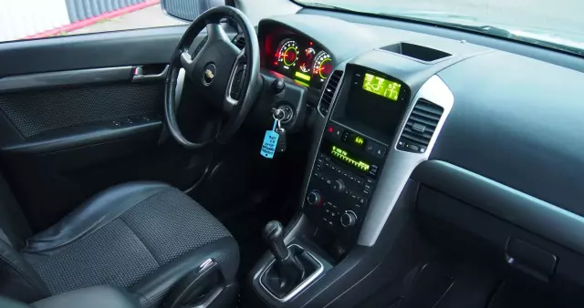 CHEVROLET Captiva 2.4 2WD 7 Sitzer LS Family Edition