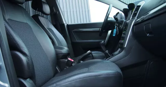 CHEVROLET Captiva 2.4 2WD 7 Sitzer LS Family Edition