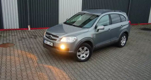 CHEVROLET Captiva 2.4 2WD 7 Sitzer LS Family Edition