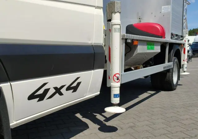 IVECO Volkswagen Crafter 4x4 Zwyżka 21m Palfinger P210BK  JIP-Ogon udt 