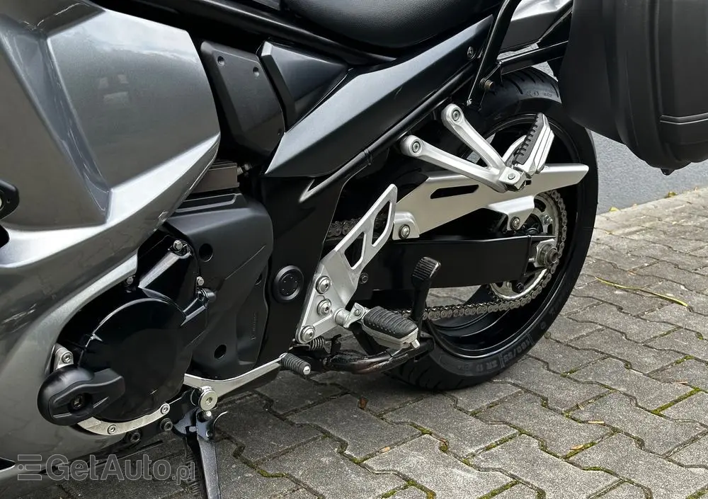 SUZUKI GSX-F - Katana 