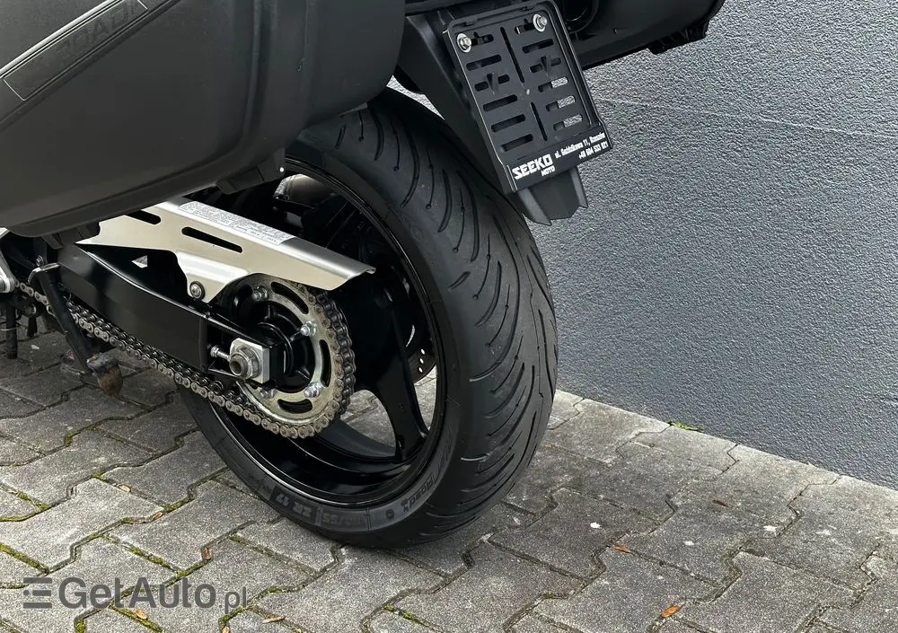 SUZUKI GSX-F - Katana 