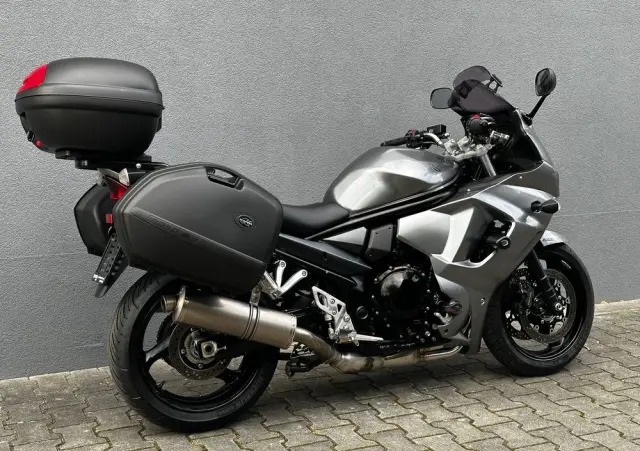 SUZUKI GSX-F - Katana 