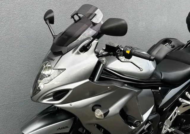 SUZUKI GSX-F - Katana 