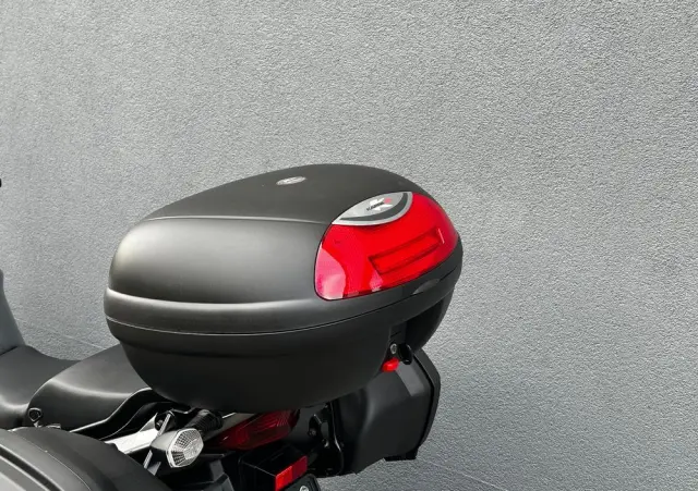 SUZUKI GSX-F - Katana 