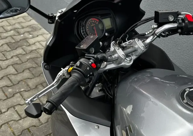 SUZUKI GSX-F - Katana 