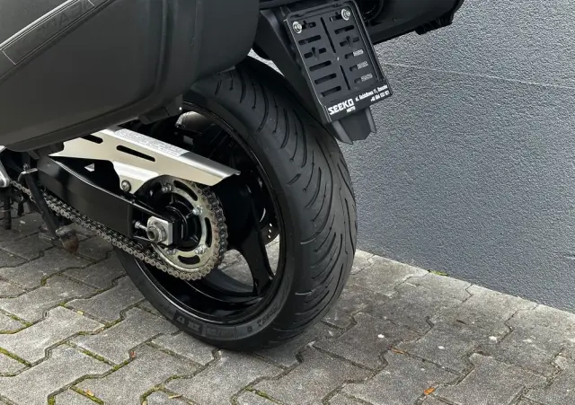 SUZUKI GSX-F - Katana 