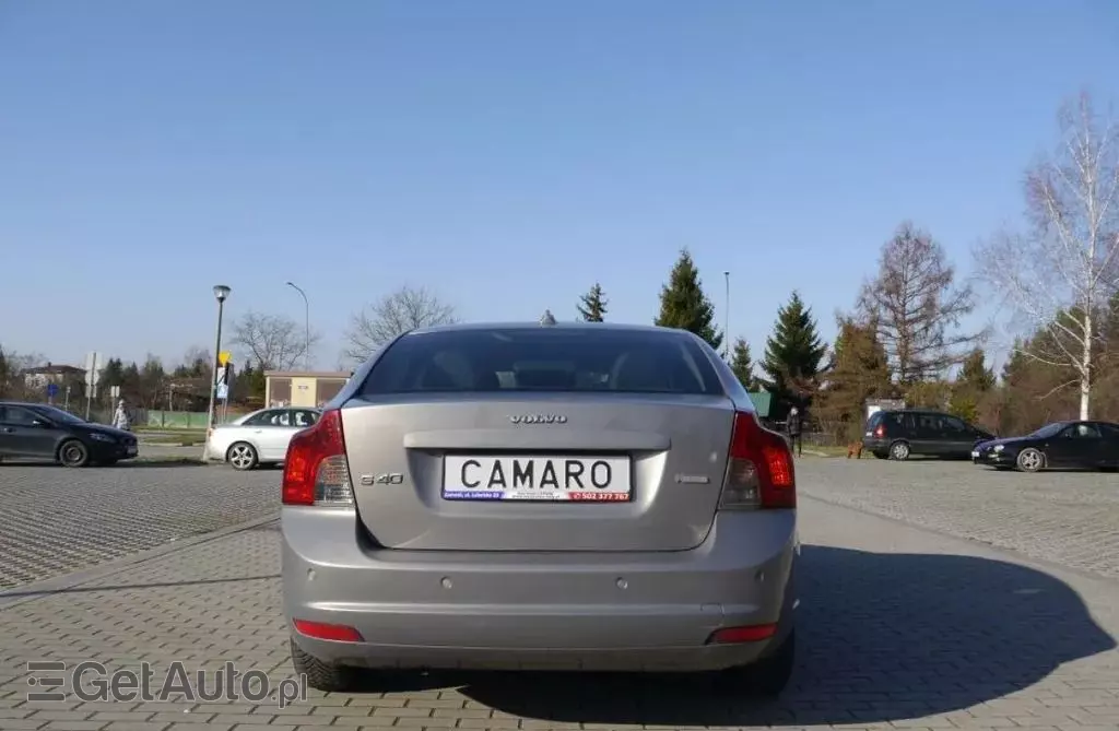 VOLVO S40 
