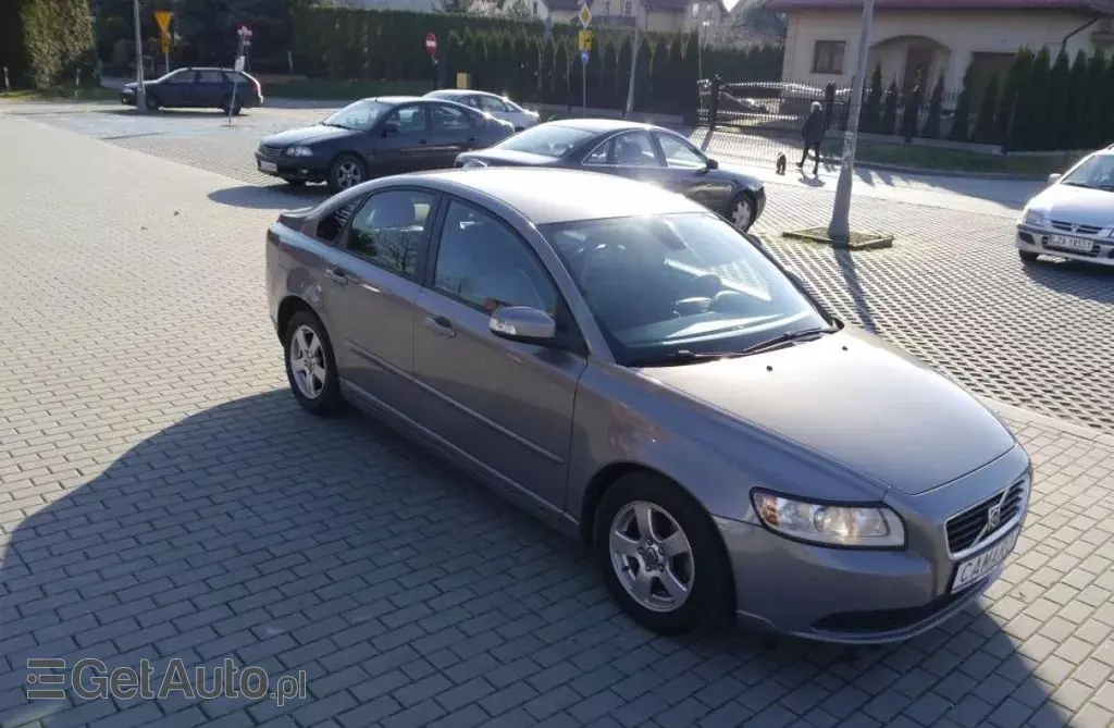 VOLVO S40 