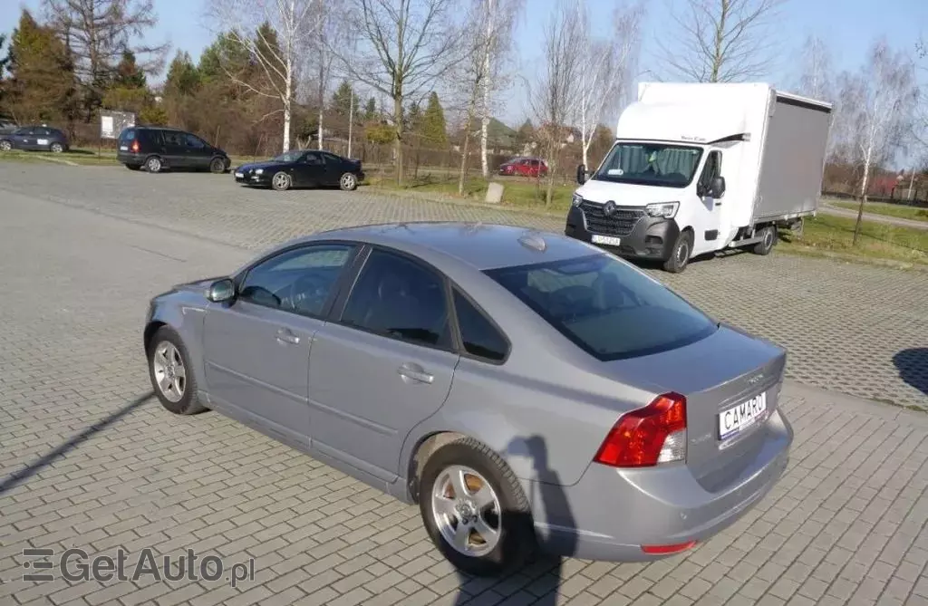 VOLVO S40 