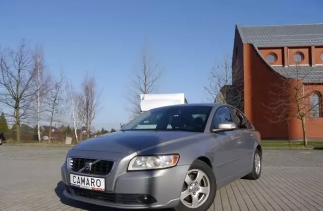 VOLVO S40 
