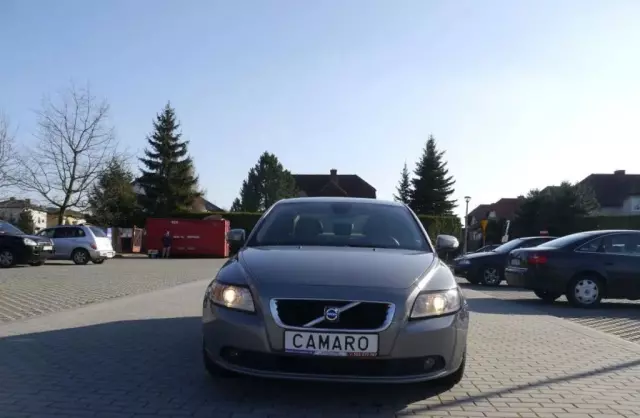 VOLVO S40 