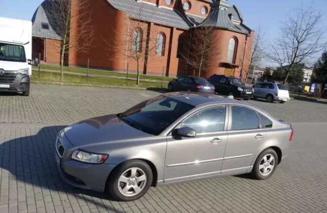 VOLVO S40 