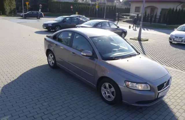 VOLVO S40 