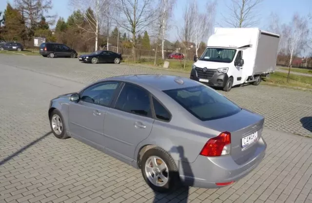 VOLVO S40 