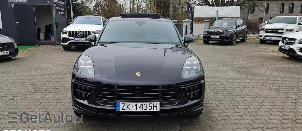 PORSCHE Macan Turbo