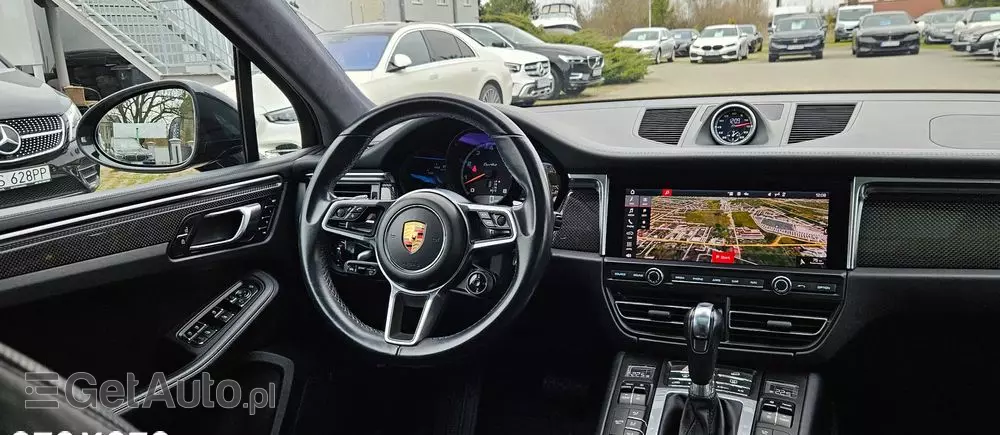 PORSCHE Macan Turbo