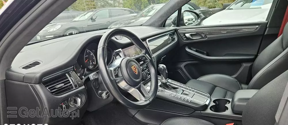 PORSCHE Macan Turbo