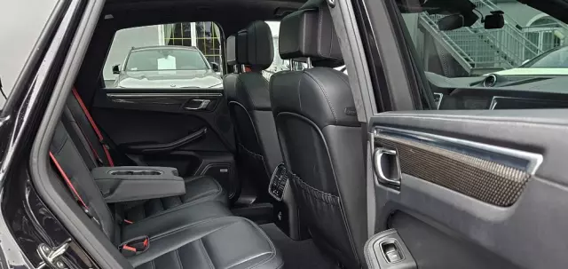 PORSCHE Macan Turbo