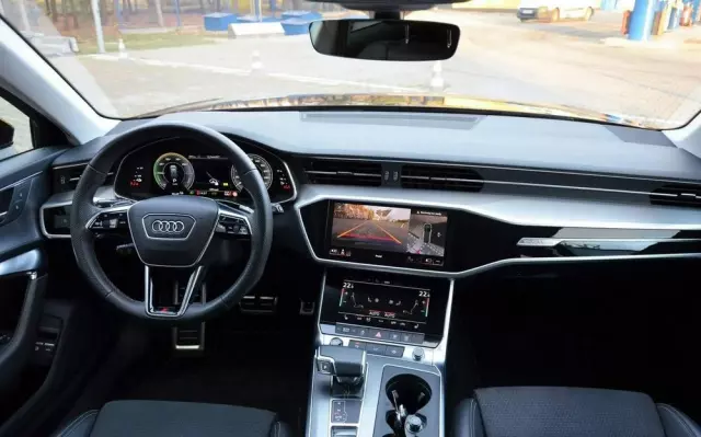 AUDI A6 55 TFSI e Quattro Sport S tronic