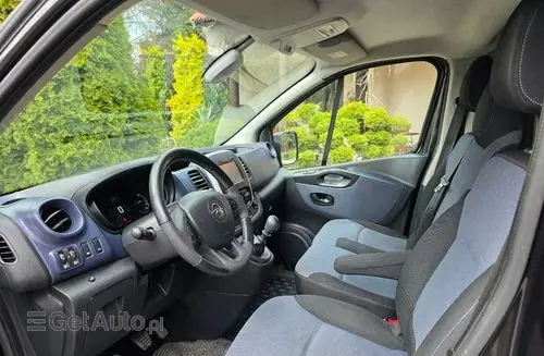 OPEL Vivaro 