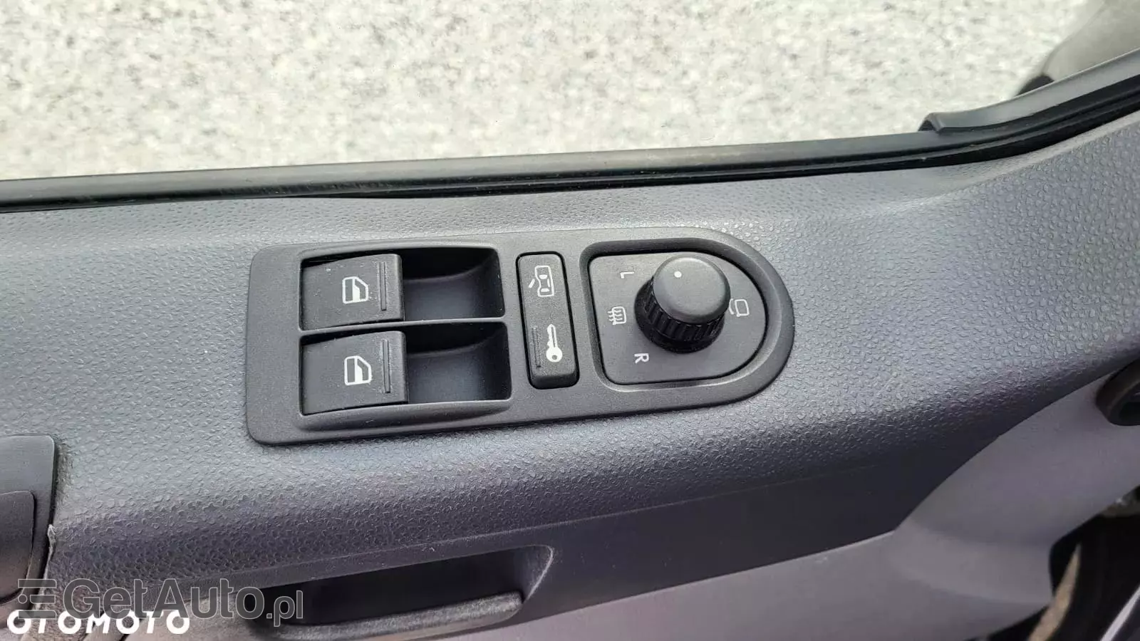 VOLKSWAGEN Transporter Multivan Comfortline