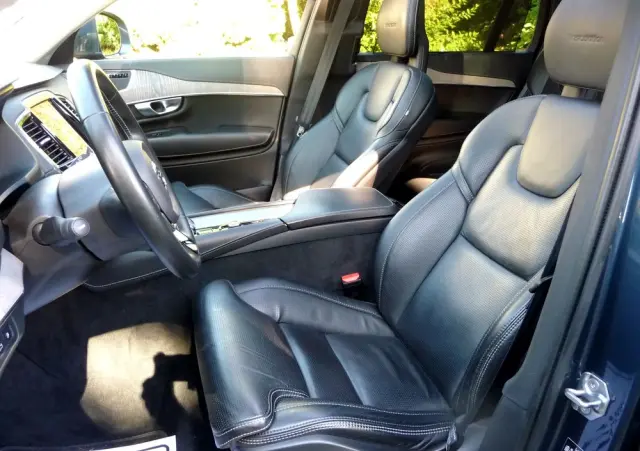 VOLVO XC 90 T8 AWD Plug-In Hybrid Inscription Expression 7os