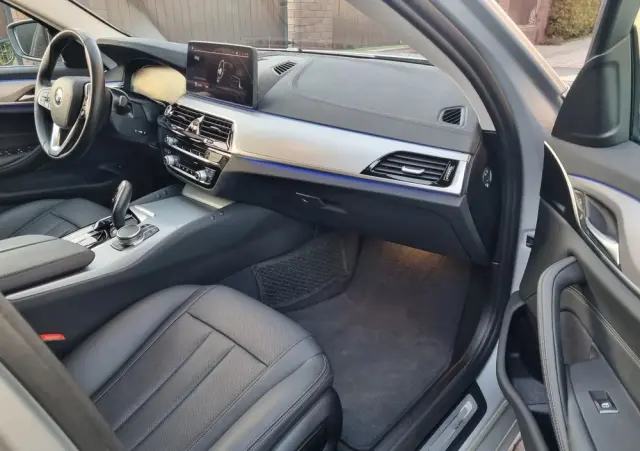 BMW Seria 5 530d Luxury Line