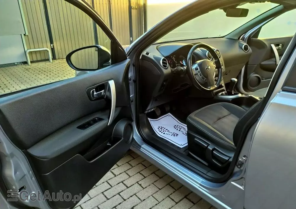 NISSAN Qashqai+2 1.6 Acenta