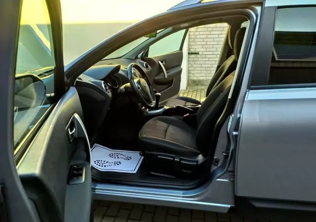 NISSAN Qashqai+2 1.6 Acenta