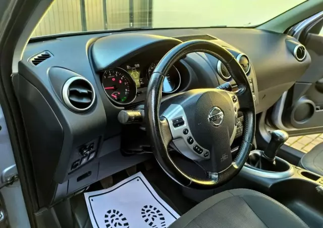 NISSAN Qashqai+2 1.6 Acenta