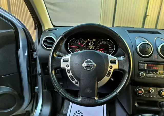 NISSAN Qashqai+2 1.6 Acenta