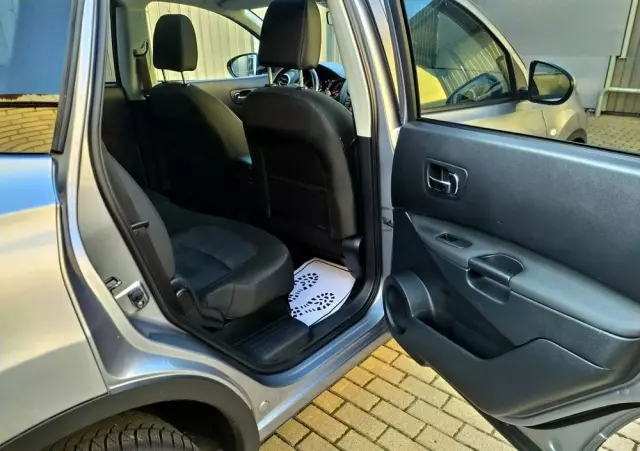 NISSAN Qashqai+2 1.6 Acenta