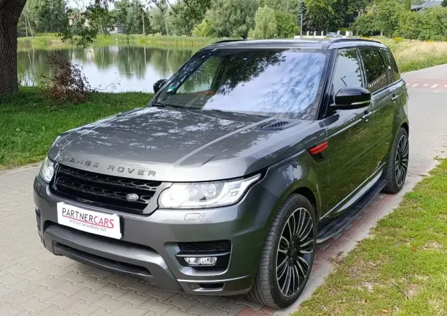 LAND ROVER Range Rover Sport SDV6 HSE Dynamic