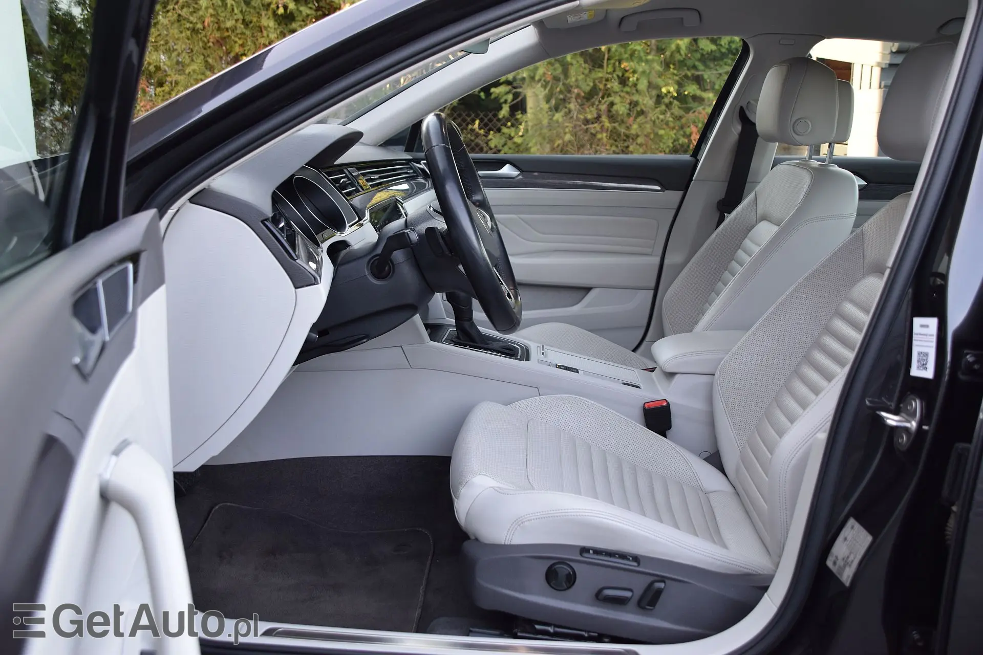 VOLKSWAGEN Passat Elegance 4MOTION DSG