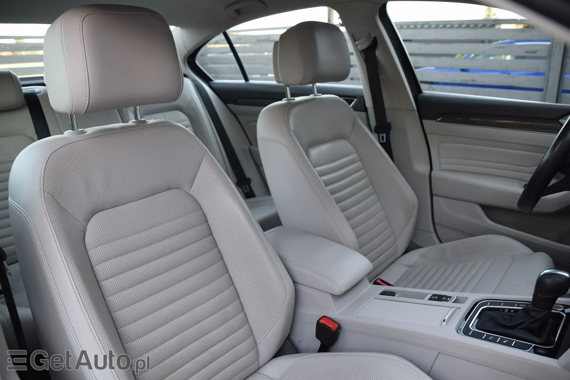 VOLKSWAGEN Passat Elegance 4MOTION DSG