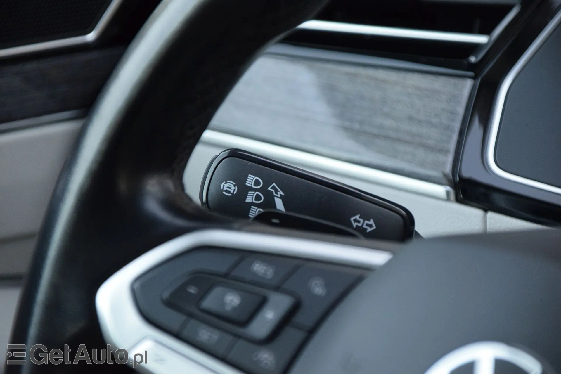 VOLKSWAGEN Passat Elegance 4MOTION DSG