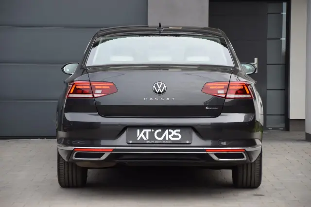 VOLKSWAGEN Passat Elegance 4MOTION DSG
