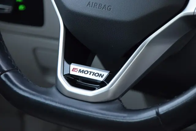 VOLKSWAGEN Passat Elegance 4MOTION DSG