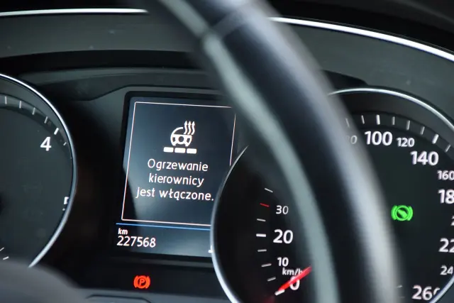 VOLKSWAGEN Passat Elegance 4MOTION DSG